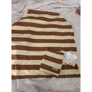 NEW NURSING COVER in Carrying Bag